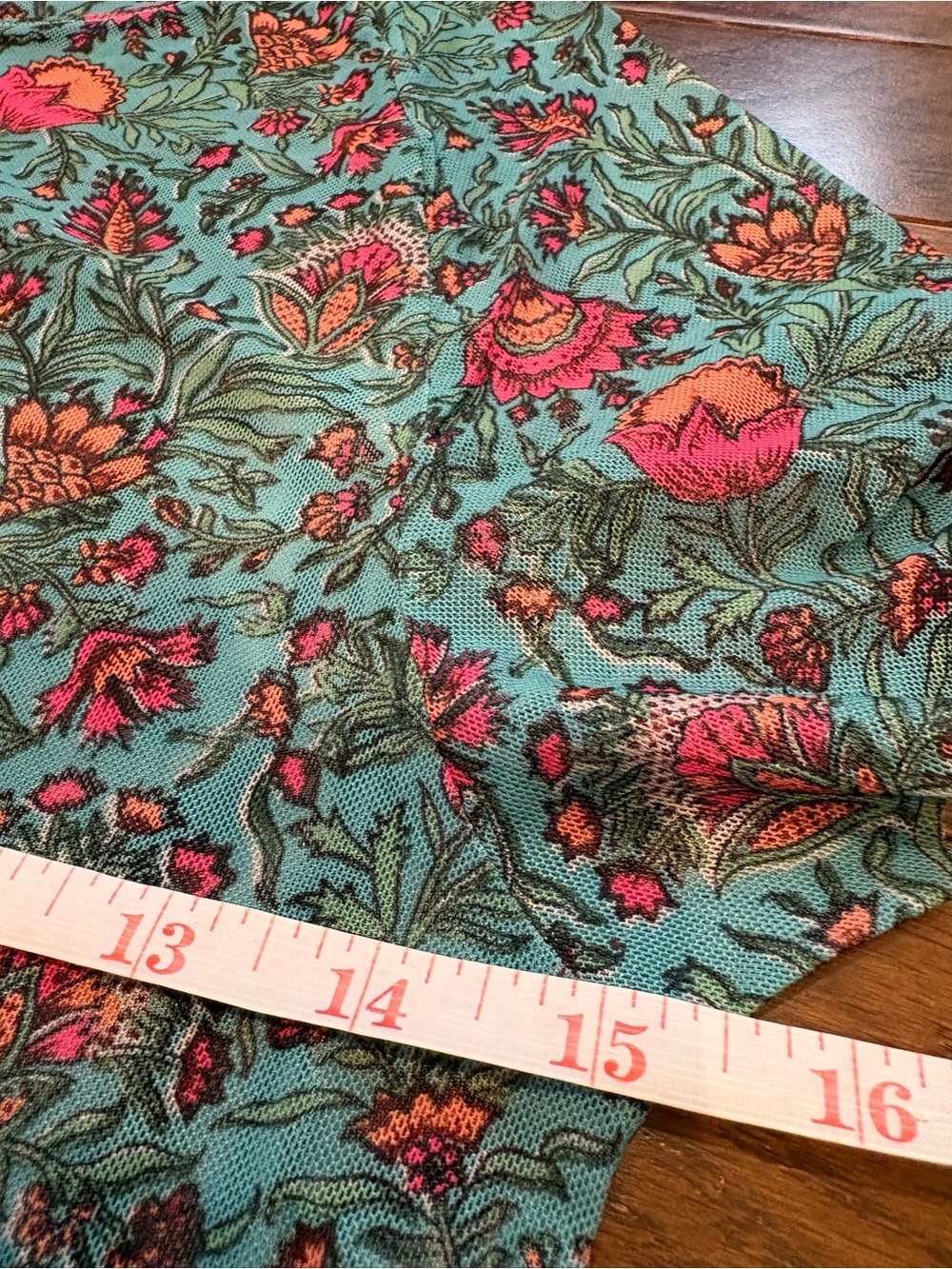 Natural Life Mesh Top Floral Print Teal Pink Short Sleeve NWT Medium Fits Small - Picture 8 of 9
